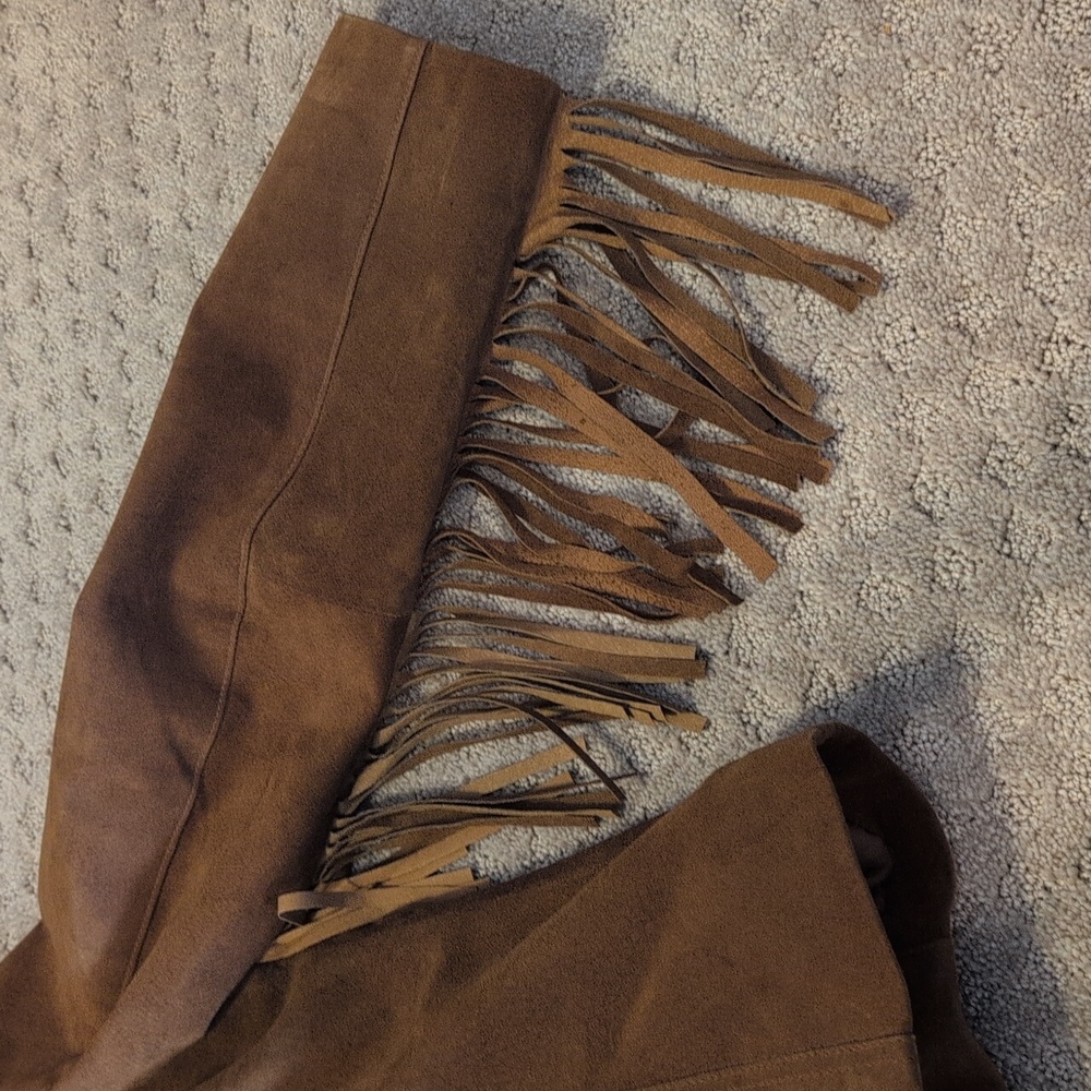 Brown 100% Leather Zip Up Jacket With Fringe Arms. Comint Brown Leather Coat - Picture 15 of 15